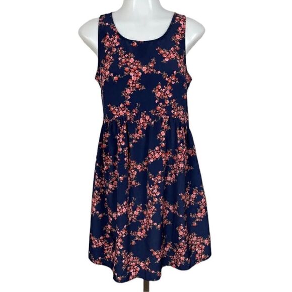 Women's Dress Bundle(Size Small) - Picture 4 of 5